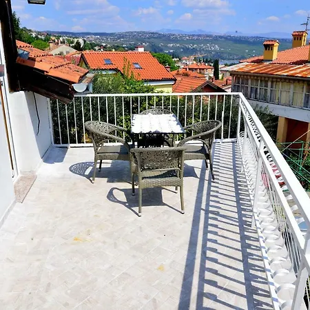 Apartment Bonbon